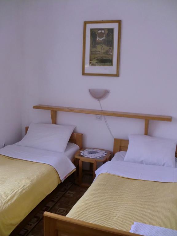 Guesthouse Ukus Durmitora Zabljak  Ngoại thất bức ảnh