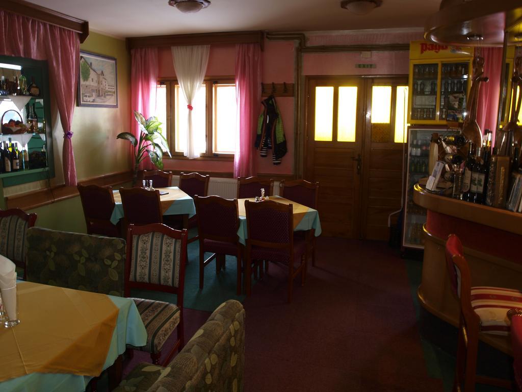 Guesthouse Ukus Durmitora Zabljak  Ngoại thất bức ảnh