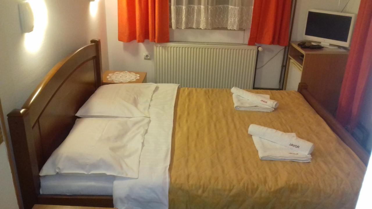 Guesthouse Ukus Durmitora Zabljak  Ngoại thất bức ảnh